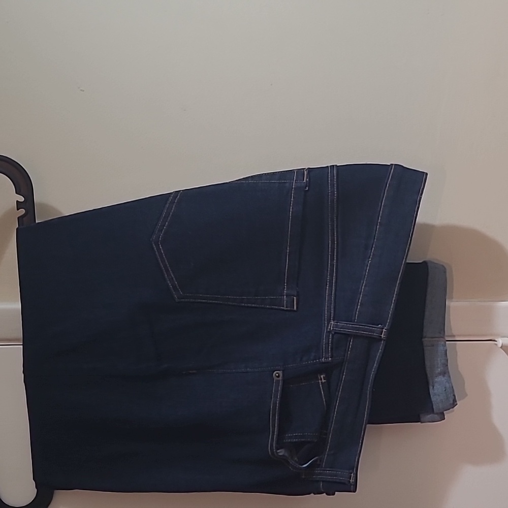 Ladies Capri jeans